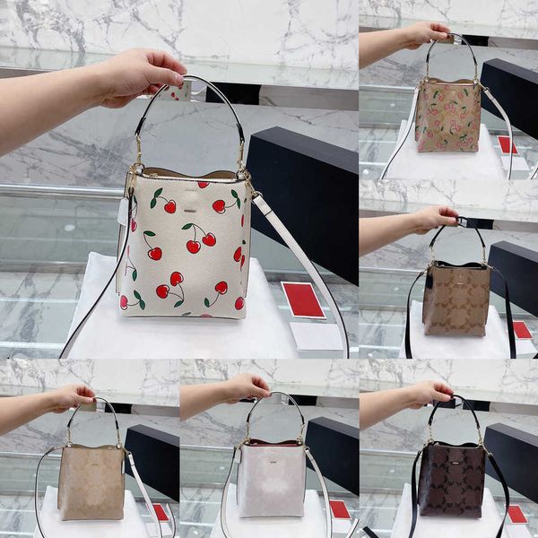 

bucket bags crossbody designer bags luxurys handbags fashion cherry shopping handbag totes brown shoulder bag purses 230207