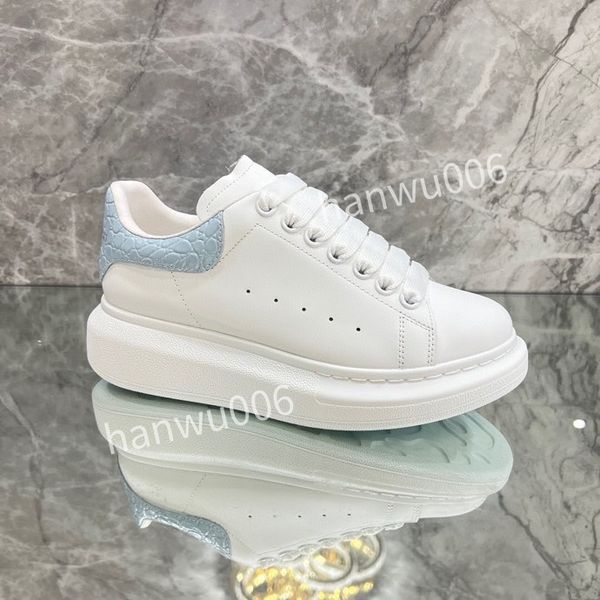 

2023new designer running shoes for men womens triple black white mint laser ball midnight grape atlanta sports sneakers trainers