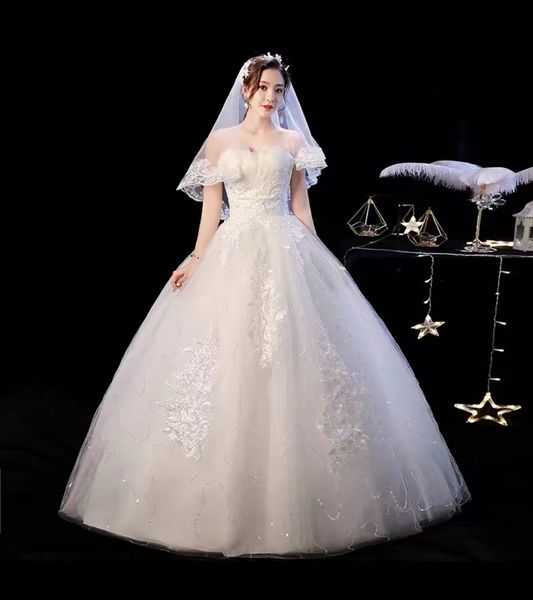 

2023 super quality round neckline bridal with handmade beads wedding ball gown with lace luxury and elegant wedding gown with sleeves, White