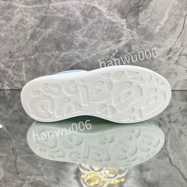 

designer running shoes for men womens triple black white mint laser ball midnight grape atlanta sports sneakers trainers2023