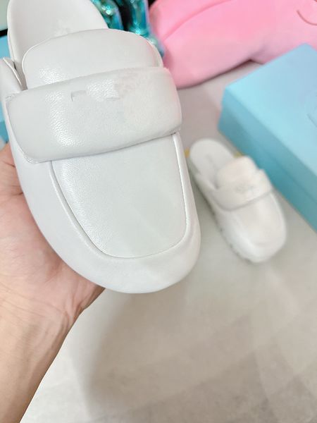 

winter plush slippers designer lamb wool flat bottom slipper sandal solid color fur fluffy women leisure shoes home sandals 0218, Black