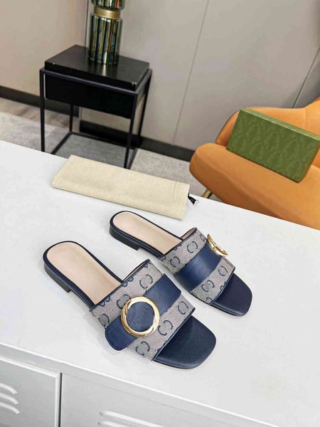 

2023 fashion beach shoes leather women's slippers summer luxury smooth women's beach sandals party weddin gggity slippers k661