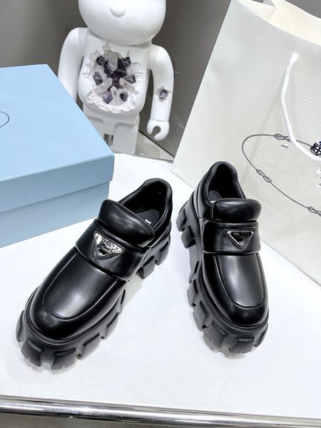 

luxury brand casual shoes genuine leather vintage classic plaid trainer sneakers berry stripe shoes fashion trainer men and women color 0724, Black