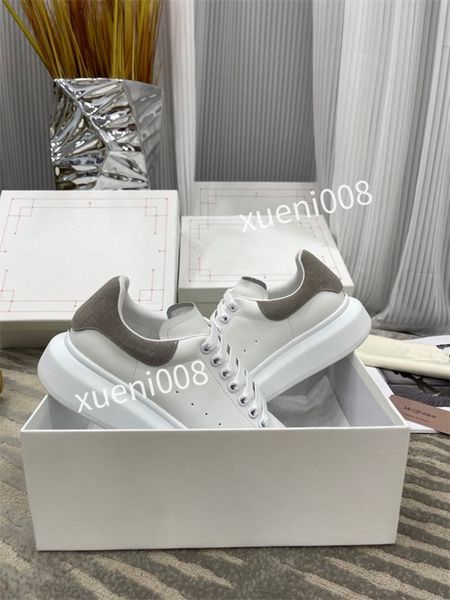 

2023new brand womens fashion designer shoes multicolor sneakers men women trainers vintage platform sneaker strawberry mouse mouth shoes, Black