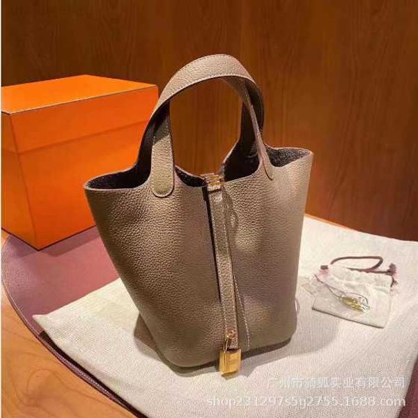 

designer luxury vegetable basket portable bucket single shoulder baby and mother head layer cow skin litchi grain leather bag for women pico