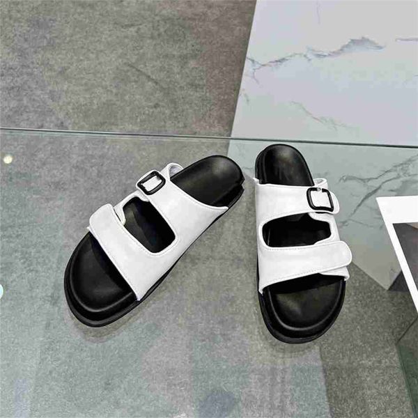 

fashion slippers 2023 valentinoity luxury design summer men flat bottom women slope heel letter leather casual sandals 06-01, Black
