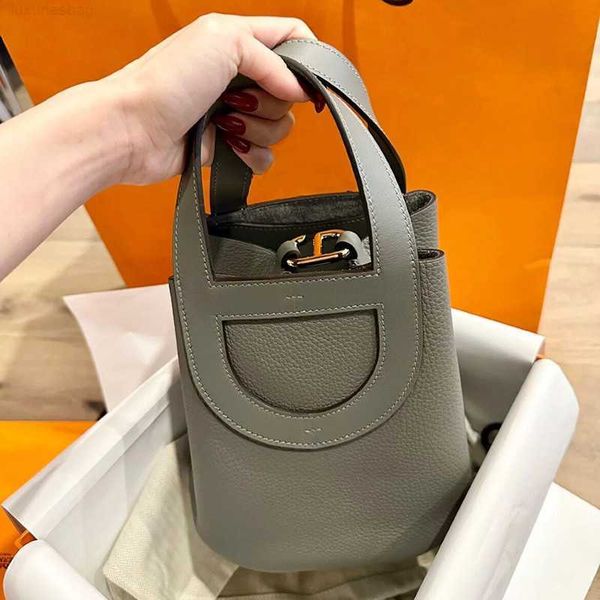 

designer luxury handmade wax thread pig nose vegetable basket tc cowhide fashion versatile handbag water bucket bag femaledjf7l8db picotin