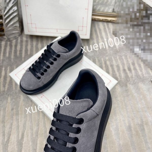 

designer men women casual dad shoes green designer sneakers sole bottom fashion running shoes soft and comfortable platform shoes2023, Black