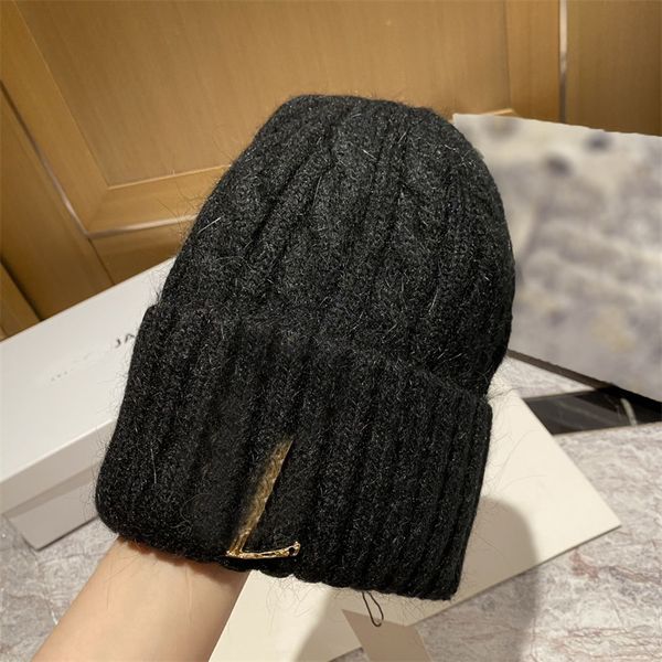 

bonnet beanie Women Autumn Hat Winter Twists Knitted Hats S Brand Mark Warm Pullover Cap Ear Protection Bonnet Designer Beanie s, Y3