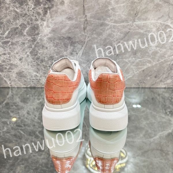 

2023 new designer luxury canvas shoes men women high mens trainers sports sneakers, Black