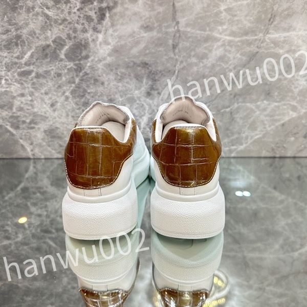 

2023 new sneakers designer shoes men casual shoes women sneaker leather shoe calfskin trainer rubber platform trainers, Black
