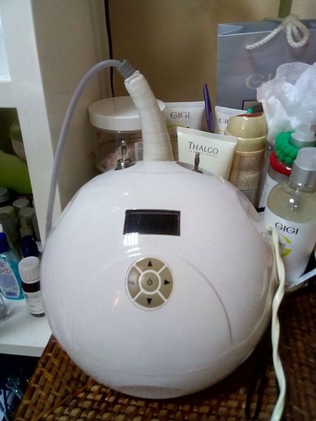

home use rf face lifting skin tighten beauty machine for home use