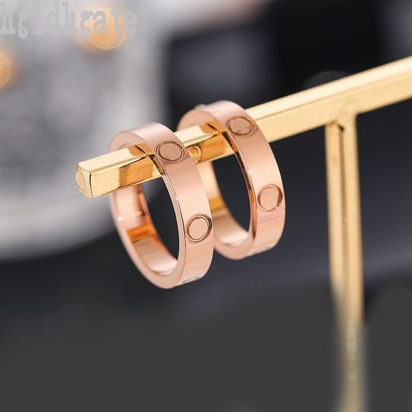 

classic style plated silver rings for women love ring luxurious jewlery designers anelli bague homme female alloy ins elegant moissanite rin