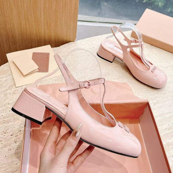 

sweet style dress shoes designer low heel women back air sandals ankle strap buckle wrap toe pearl metal chain decoration genuine leather pa, Black