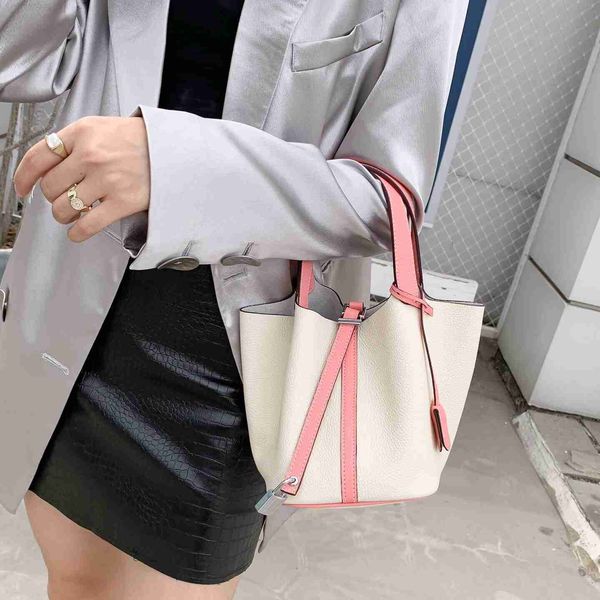 

designer luxury bag togo layer cowhide color matching vegetable basket simple and versatile portable bucket bag714d4vp6 picotin