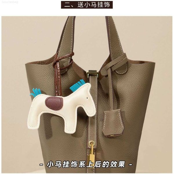 

designer luxury unmun layer real cowhide vegetable basket commuter work women's handheld crossbody one shoulder bucket bagofsqq3g3 pico