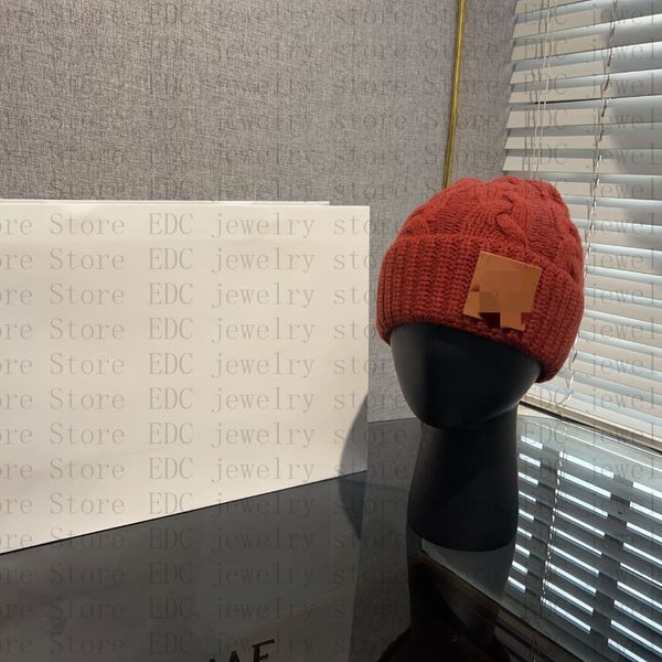 

Beanie Mens 2024 Designer Cap Bucket Hats New Fashion Women Ladies Warm Winter Beanie Large Faux Fur Pom Poms Bobble bonnet beanie warm hat s