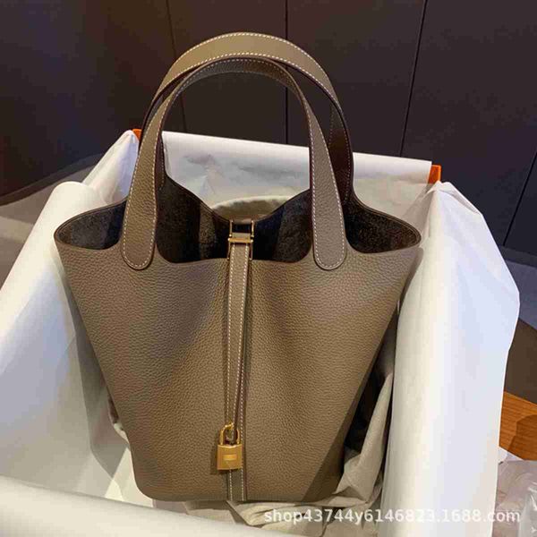

designer luxury h vegetable basket togo layer cowhide litchi pattern female handheld oblique cross bucket wedding bag9y48 picotin