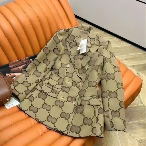 

spring new fashion women's senior presbyopia style suit coat, White;black