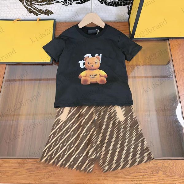 

2023ss brand kids clothing sets designer t shirts with shorts two pieces sets fashion boys tracksuits high end children summer sports wear n, White