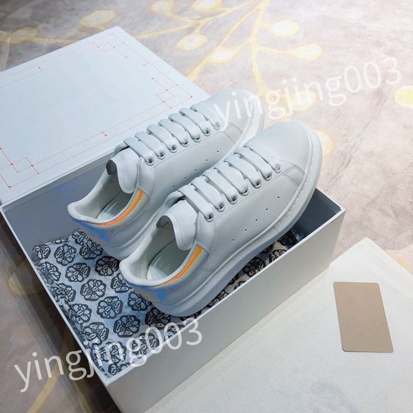 

2023 designer woman shoe men fashion leather lace up white black outdoor sports luxury running shoes classic comfortable hl210210