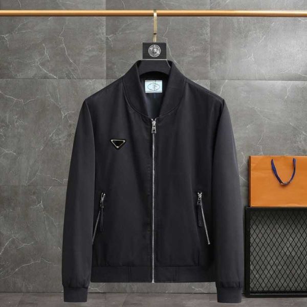 

Designer mens jackets hoodies windbreaker Flight Jackets spring autumn fashion hooded Bomber coat sports windbreaker casual zipper winter Outdoor jacket M-4XL