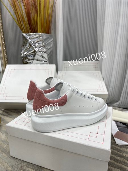 

brand fashion designer shoes multicolor sneakers mens womens trainers vintage platform sneaker strawberry mouse shoes2023, Black