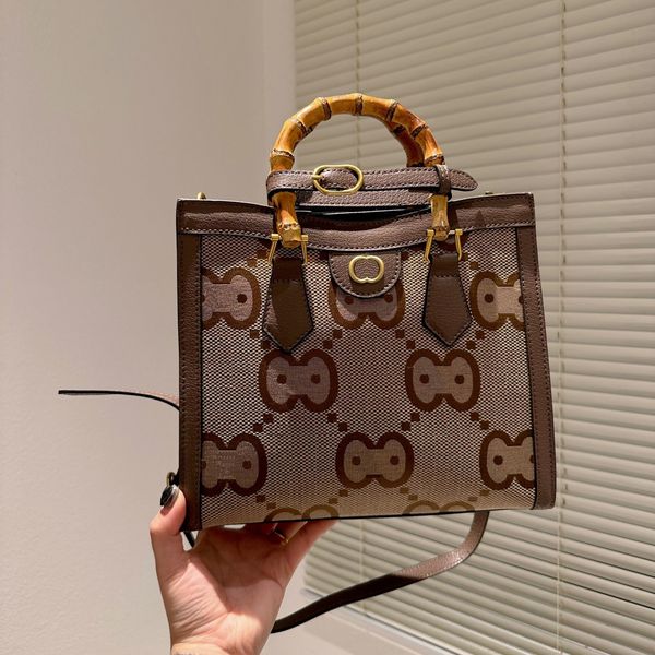 

designer bag women's luxury handbag shoulder carrying handbag women's crocodile chain crossbody handbag fashion crocodile patent l