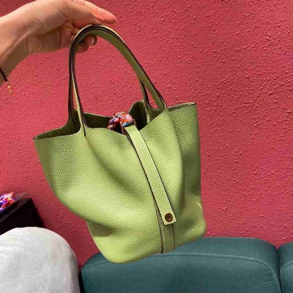 

designer luxury bag vegetable basket woven leather bucket simple and versatile portable women's bagzee9toul picotin