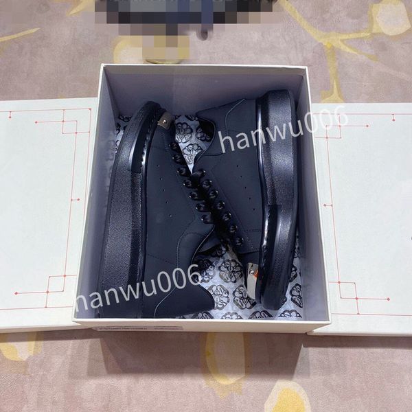 

2023brand fashion and style accessories casual shoes fashion sneake luxury sports shoes men women trainers low sneakers, Black