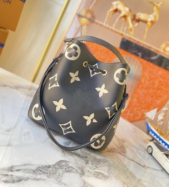 

designer bag tote bag women bags cross body emboss white handbag bucket calf single shoulder diagonal brand handbags m45497 m45555 size 26*2
