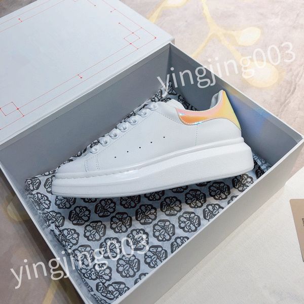 

2023 new designer woman shoe men fashion leather lace up white black outdoor sports luxury running shoes classic comfortable hl210210