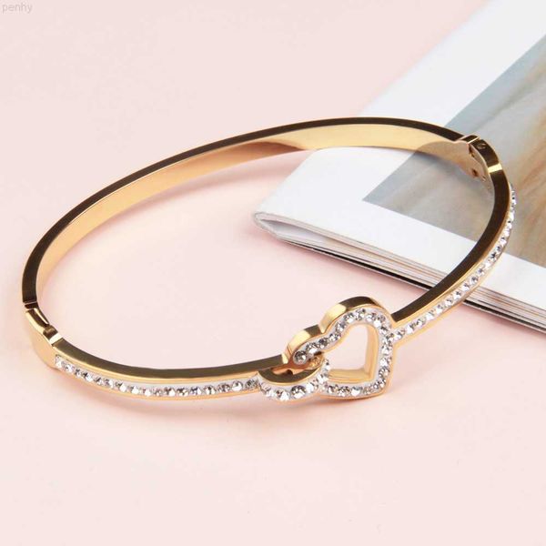 

trendy fashion holiday selling ladies gift bracelets lock her heart diamond gold 316l stainless steel bracelet, Golden;silver
