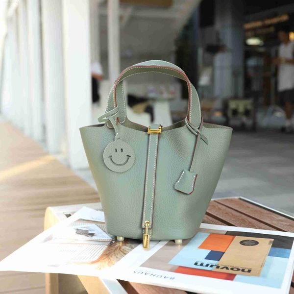 

designer luxury bag vegetable basket women's leather hand shoulder litchi grain bucket bagmaknpccs picotin