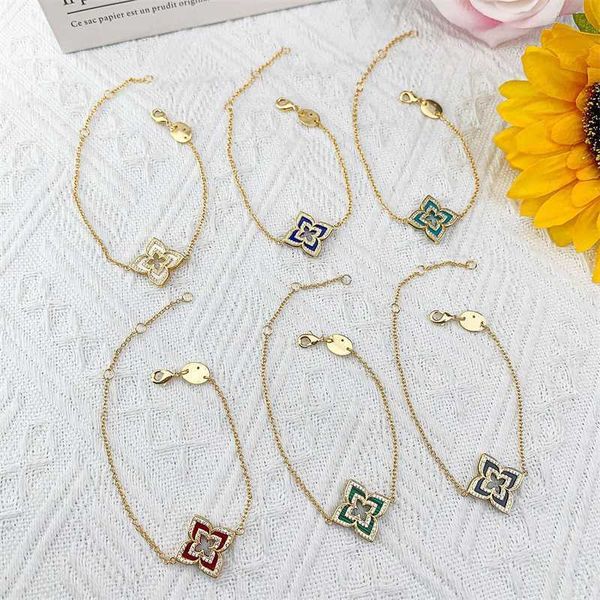 

fashion versatile cutout diamond four leaf grass bracelet women's light luxury small design high sense lucky handwear, Black