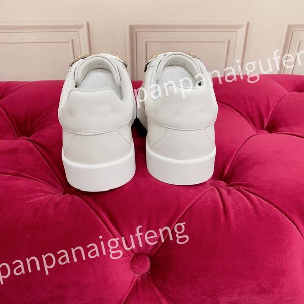 

2023 leather casual business shoes fashion classic comfortable slip on spring autumn round toe, Black