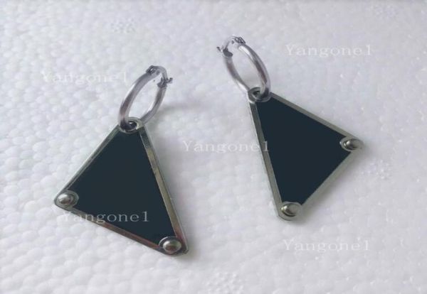 

2021 charm fashion hiphop style womens ean simple letter earrings for woman gifts1324805, Golden