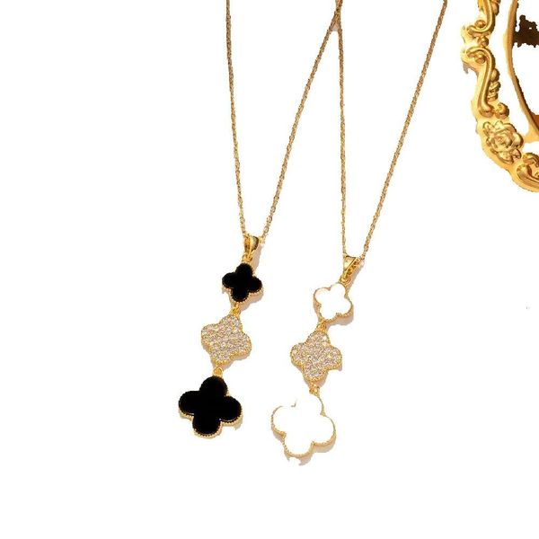 

Jewelry Black and White Four-leaf Vanly Cleefly Clover Necklace Female Clavicle Chain Light Pendant Fahion Gold Necklace Claic Christmas gift jewelry high quality