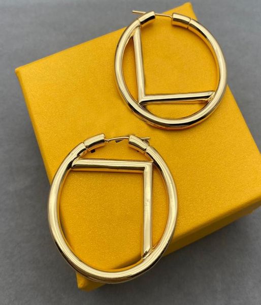 

2022 designer stud earrings for women men pearl hoop earring luxurys designers f stud earrings wedding gift with box d2201181z3516694, Golden;silver
