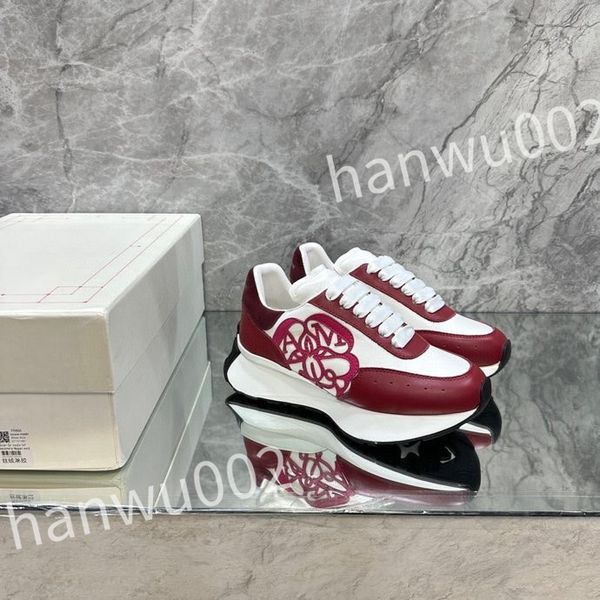 

luxury designer calfskin casual shoes reflective sneakers vintage leather fashion shoes leisure shoe platform lace-up women mens sneaker, Black