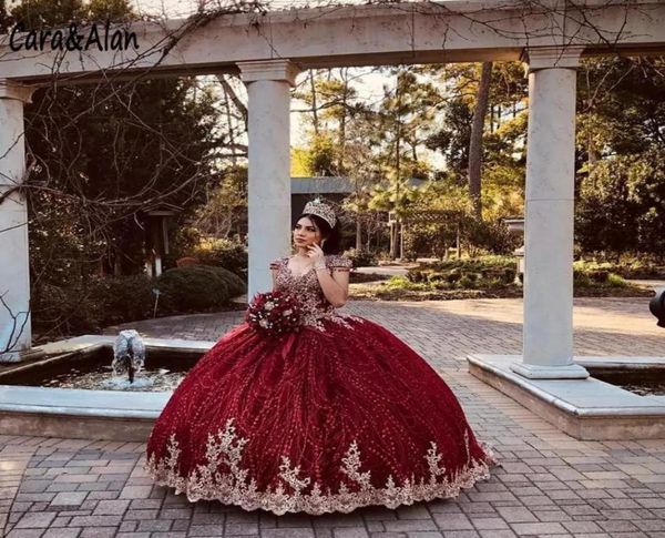 

vestido de 15 anos burgundy ball gown quinceanera dresses 2021 gold beads backless sweet 16 dress pageant gowns2482650, Blue;red