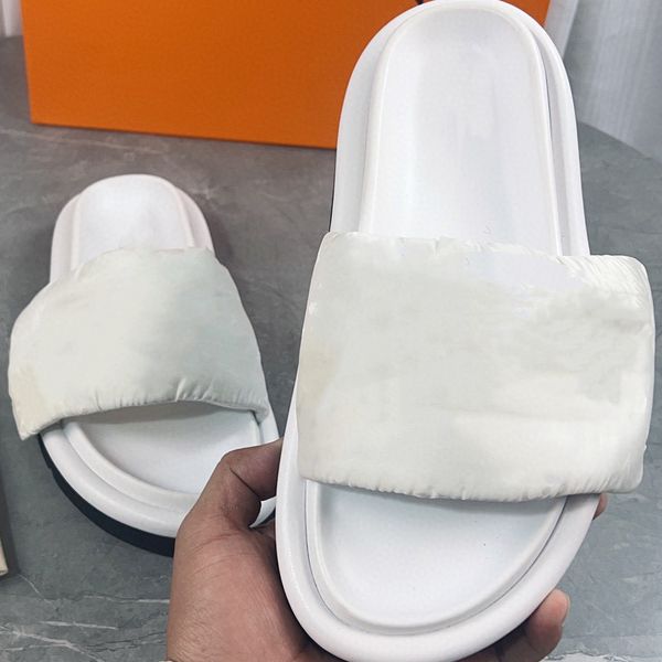 

luxury l designer men women slippers monogram sandals embossed printing pool pillow comfort hook & loop mule summer flat heel scuff slides f, Black