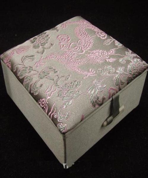 

chinese bracelet gift boxes jewelry 10pcs mix color pattern 44 inch silk fabric square lined box1746641, Black;white