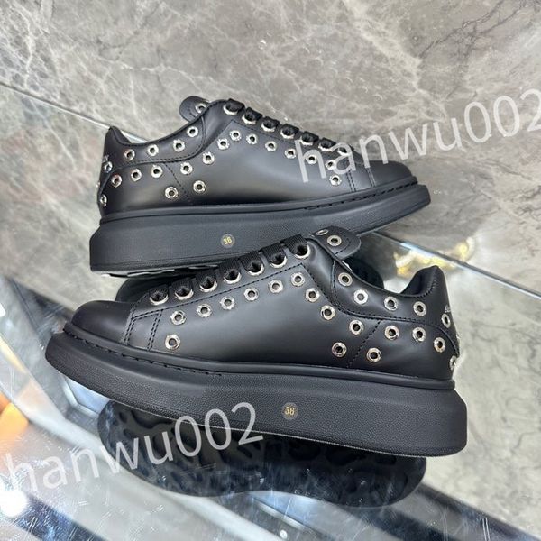 

2023 new men casual shoes boots womens graffiti sneakers luxurys designers trainers flats platform white black leather