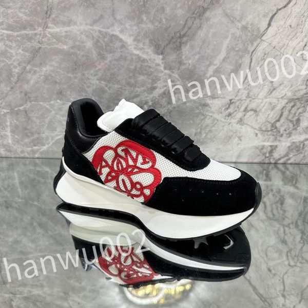 

2023 new designer calfskin casual shoes reflective sneakers vintage leather fashion shoes leisure shoe platform lace-up women mens sneaker, Black