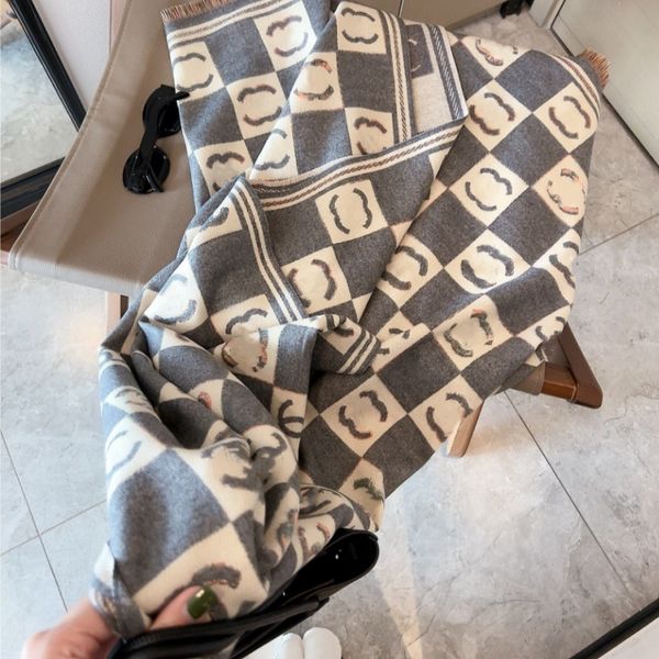 

Scarf Stylish Women Cashmere Designer Scarf Full Letter Printed Scarves Soft Touch Warm Wraps with Tags Autumn Winter Long Shawls a