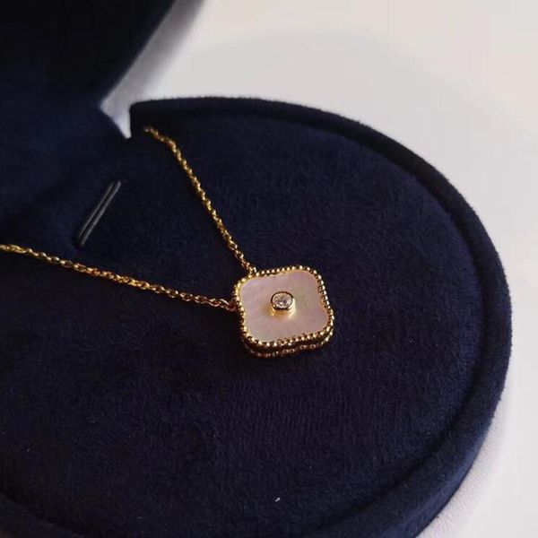 

luxury designer necklace womens fashion 15mm flowers four-leaf clover cleef pendant necklace jewelry for neck gold chain necklaces, Silver