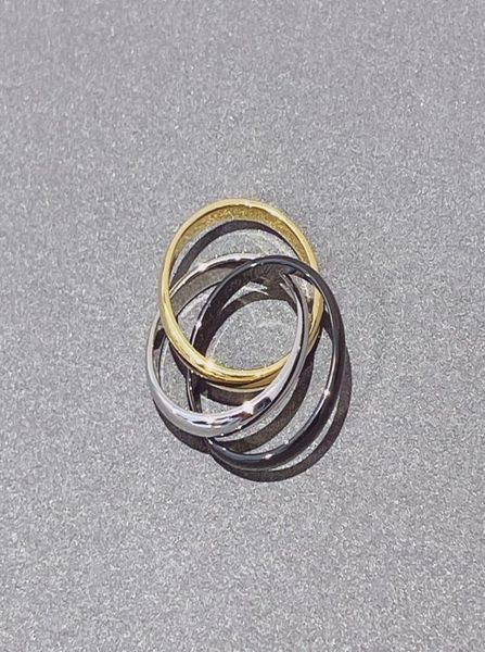 

trinity series ring made of black ceramic and 18k gold counter highest quality official reproductions advnced exquisit2309182, Silver