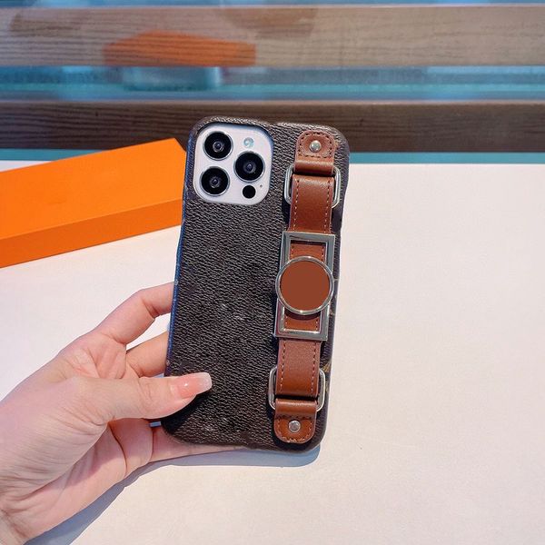 

iphone 13 11 pro max case designer phone cases for apple 14 12 xr xs 8 7 6 plus luxury leather wristband cover black brown white checkerboar