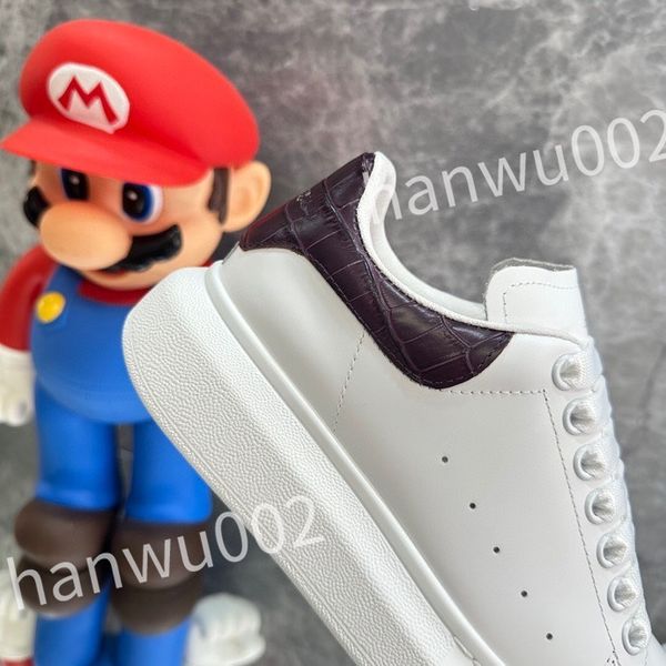 

2023 casual shoes women travel leather lace-up fashion lady flat designer running trainers letters woman shoe platform men gym sneakers, Black